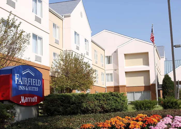 Hotel Fairfield & By Marriott Chicago