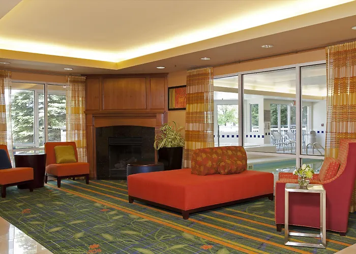 Fairfield & By Marriott Chicago Hotel