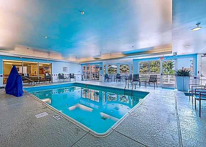 Fairfield & By Marriott Chicago 3*