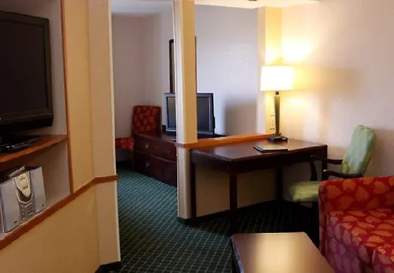 Fairfield & By Marriott Chicago Naperville