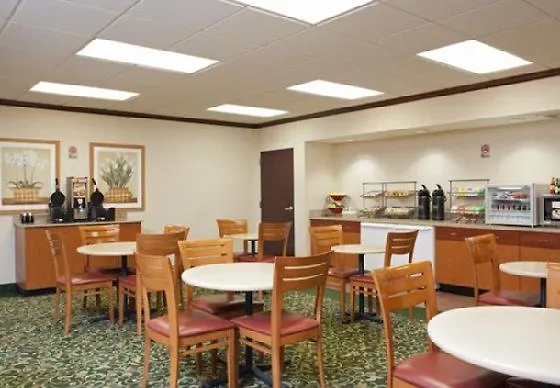 Fairfield & By Marriott Chicago 3* Naperville